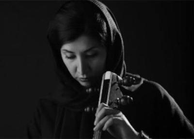 آزاده شمس: اعضای گروه آن در حفظ اصالت و ظرافت های موسیقی ایرانی بسیار کوشش می نمایند