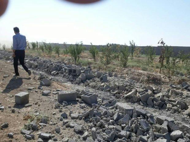 تخریب یک هکتار دیوارکشی غیرمجاز در احمدآباد مستوفی تخریب یک هکتار دیوارکشی غیرمجاز در احمدآباد مستوفی