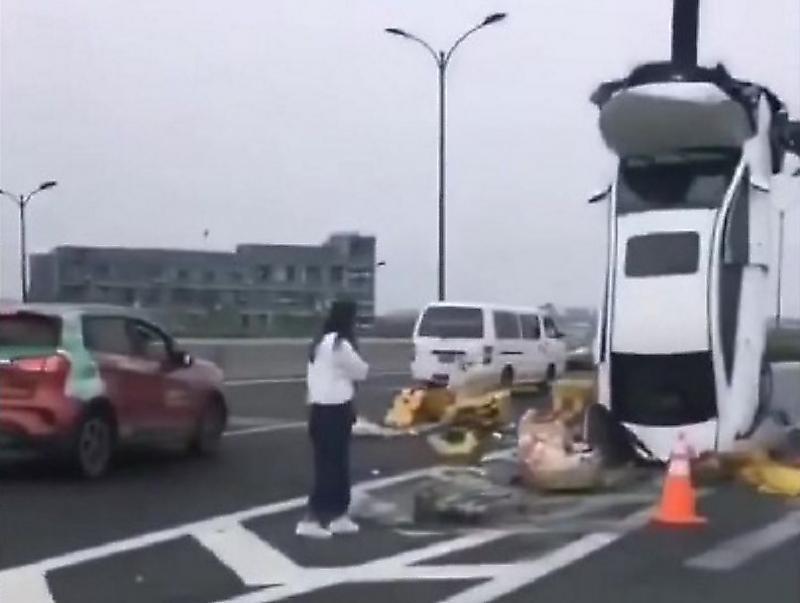 تصادف عجیب راننده زن چینی همه را شوکه کرد