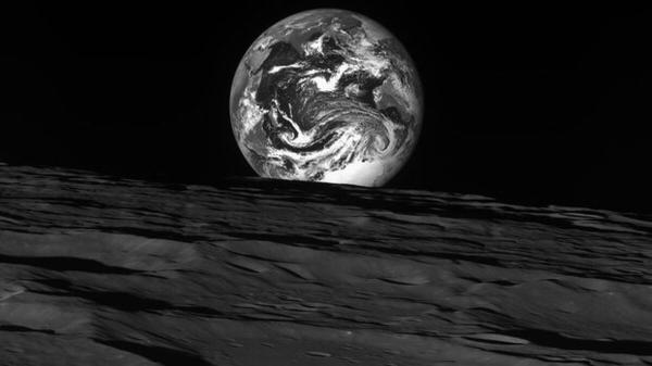 ماه بیشتر از آنچه تصور می شد به زمین شبیه است